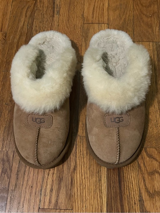 UGG Shoes - UGG Women's Chestnut Suede Sheepskin Clog Slippers with Cream Fur Collar